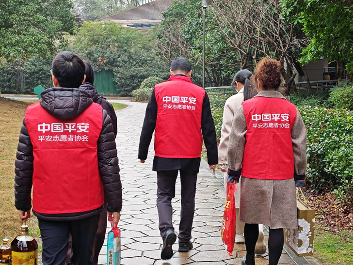 平安产险湖州中支：情系老兵，暖心慰问